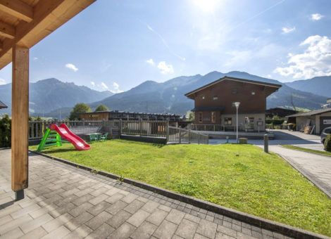 0014 NK Sonnenfeld Top 2 terras zomer 1