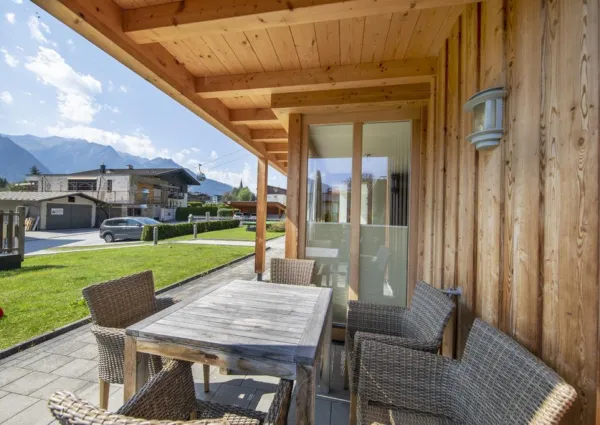 0015 NK Sonnenfeld Top 2 terras zomer 3