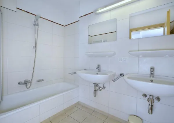 0011 NK Sonnenfeld 3 11