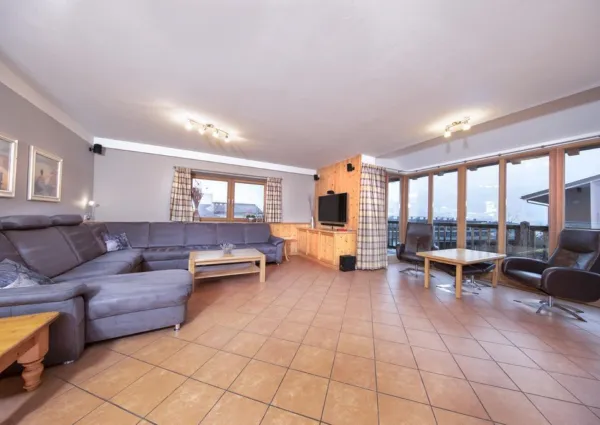 0004 NK Sonnenfeld 4 2