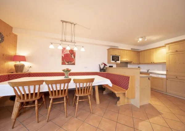 0008 NK Sonnenfeld 4 6