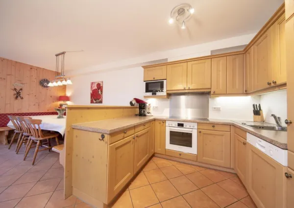 0009 NK Sonnenfeld 4 7