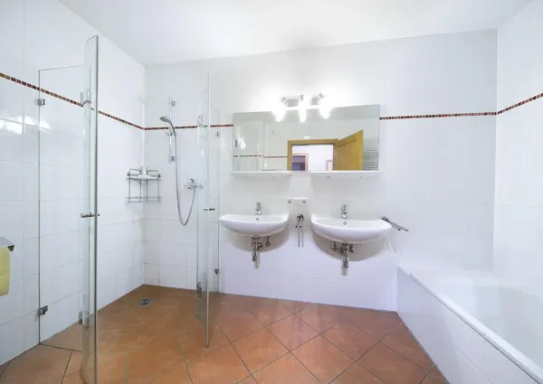 0012 NK Sonnenfeld 4 10