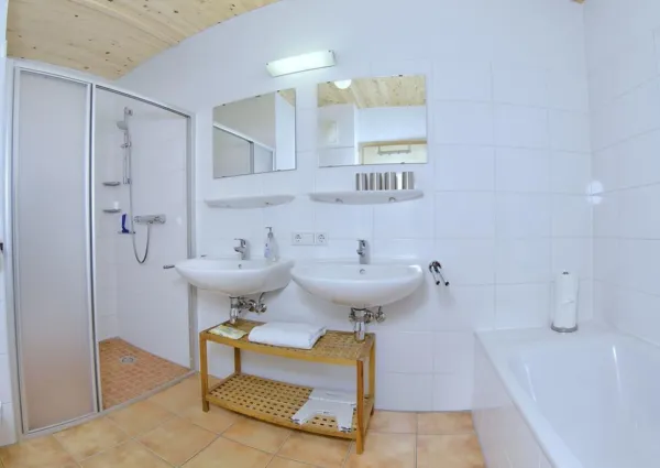 0012 NK Sonnenfeld 7 10