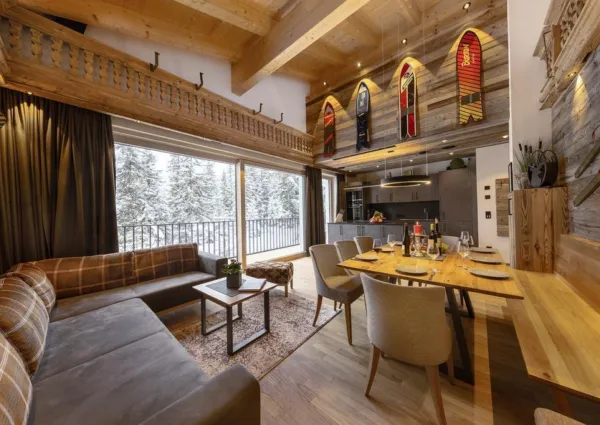 0015 HK Sam Alm Top 2 4