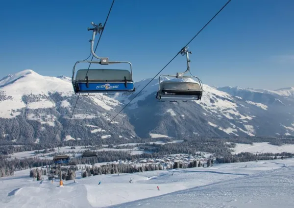 0041 HKR Hochkrimml dorp winter 3