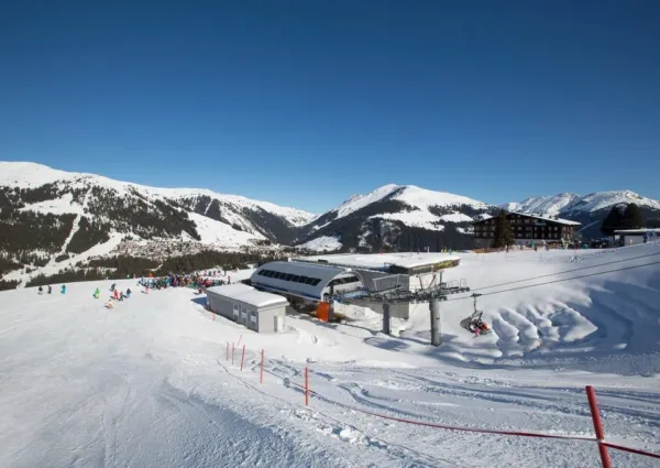 0043 HKR Hochkrimml dorp winter 6