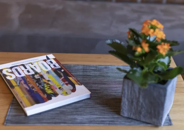 0005 HK Sam Alm Top 2 17