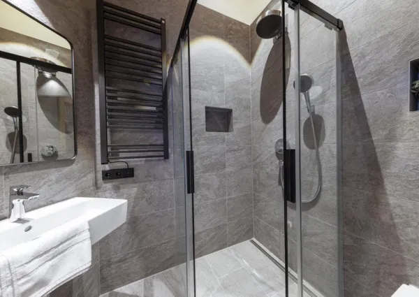 0022 HK Sam Alm Top 2 15