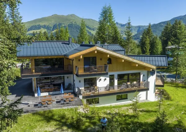 0002 HK Sam Alm zomer 8