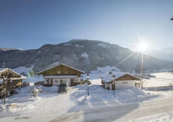 0024 WLD Bauernhaus winter 3