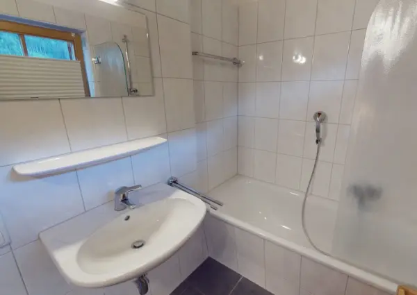 Wald Bauernhaus badkamer met bad