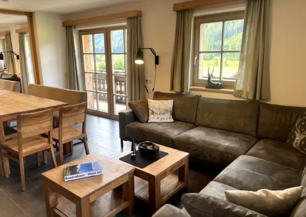 Wald Bauernhaus beide woonkamers zithoek