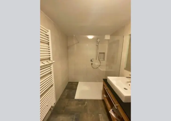 Berghutte badkamer met douche