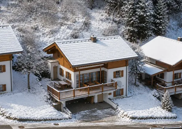 Wald im Pinzgau Sch C3 B6neben Berg C3 B Ctte winters