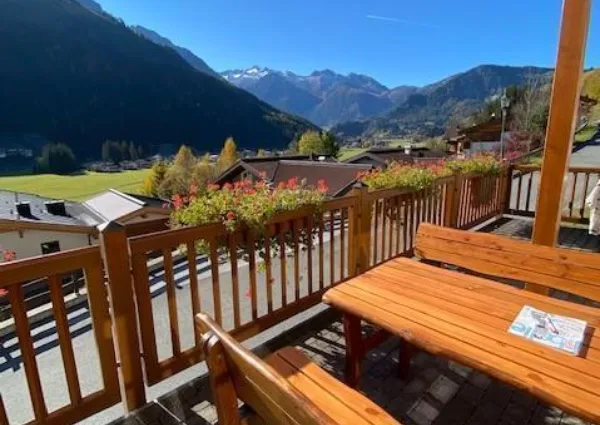 0002 WLD Berghutte zomer 1