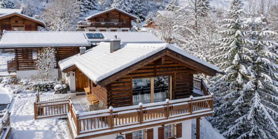 Wald im Pinzgau Sch C3 B6neben Chalet Bergkristall winters
