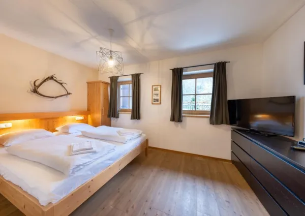 0012 WLD Edelhirsch 2023 10