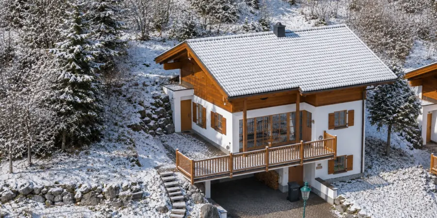 Wald im Pinzgau Sch C3 B6neben Chalet Hohe Tauern Blick winters