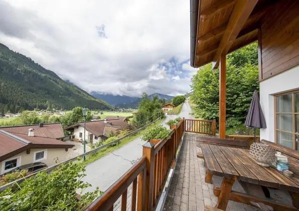 0029 WLD Hohe Tauern Blick terras nieuw 5