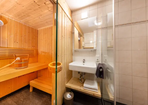 Sch C3 B6neben Om Utens Wald Badkamer met sauna