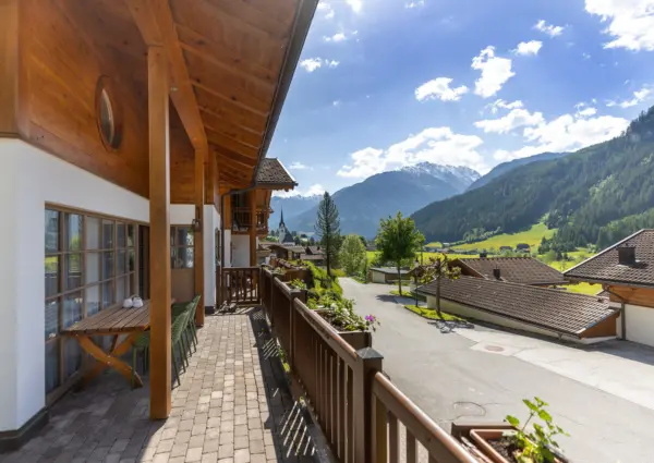 Sch C3 B6neben Om Utens Wald Uitzicht vanaf terras