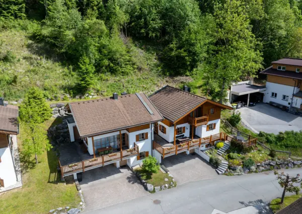 Sch C3 B6neben Om Utens Wald Hoog aanzicht
