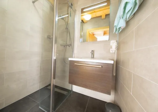 0013 WLD Schiffer 14a