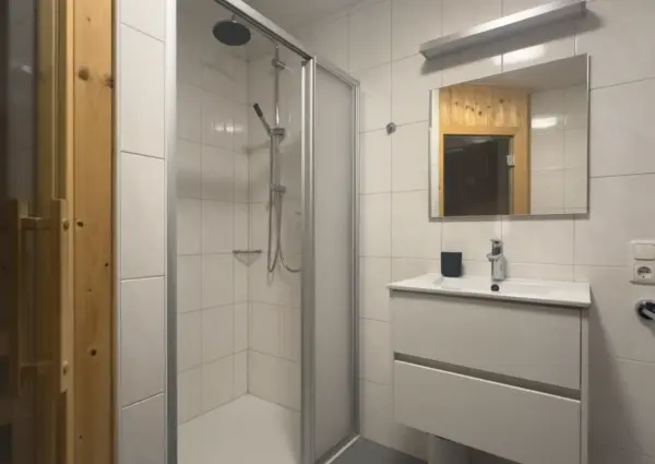 Wald Sch C3 B6neben Schneerose badkamer met sauna 2