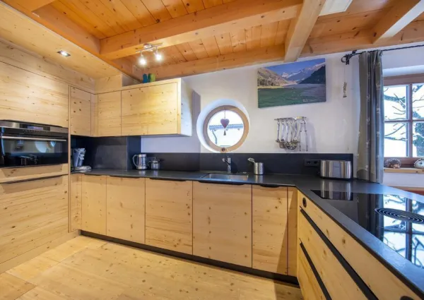 0007 Wald Sonnenwende 008 keuken