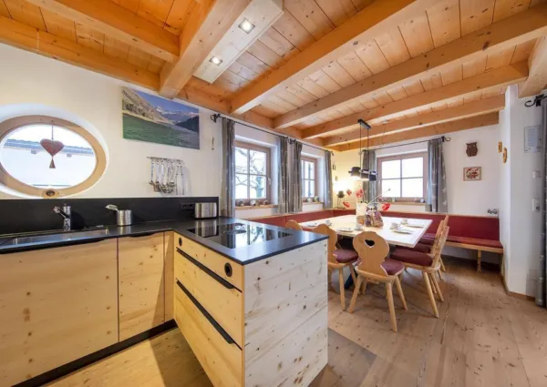 0008 Wald Sonnenwende 009 keuken