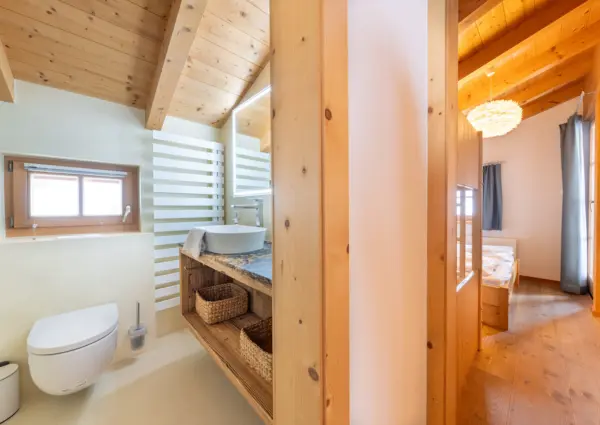 Sch C3 B6neben Chalet Zur Muhle hal naar badkamer