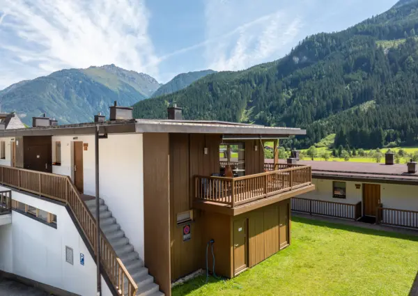 Sch C3 B6neben Haus Alpenaster Terras zijkant