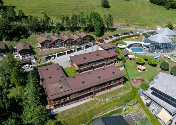 Sch C3 B6neben Haus am Bad ligging