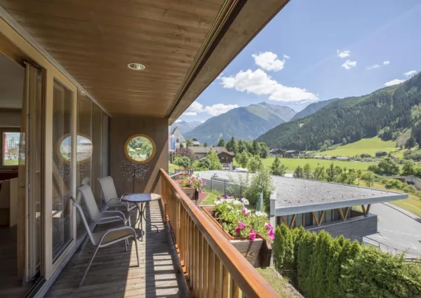 0018 WLD Sonneck zomer 2