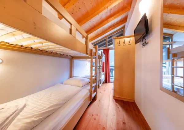 0024 WLD Hochfeld 24