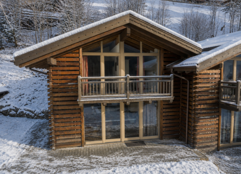 Wald im Pinzgau Sch C3 B6neben Hochfeld Hutte winters