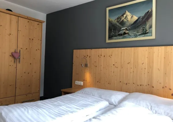 0009 WLD Traumhutte 22