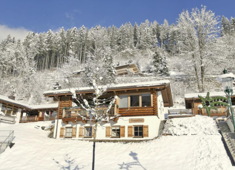 0001 WLD Traumhutte winter 1