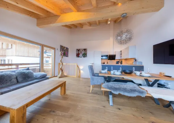 0003 HK Silber Suite 1