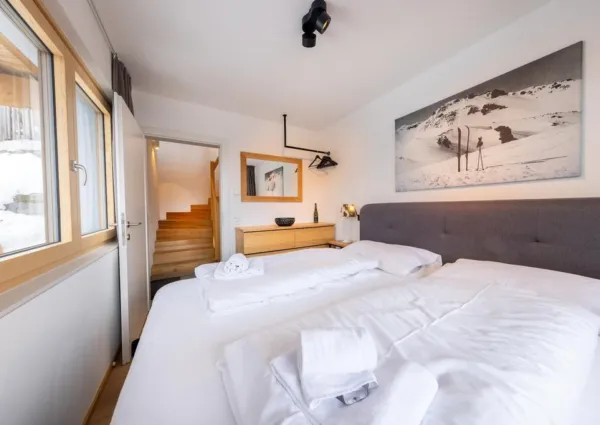 0011 HK Silber Suite 10