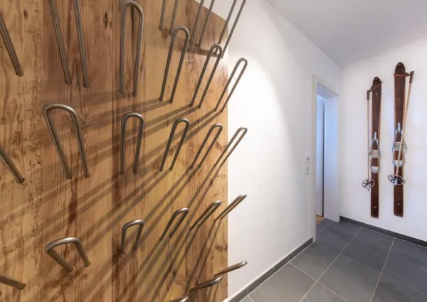 0018 HK Silber Suite 21