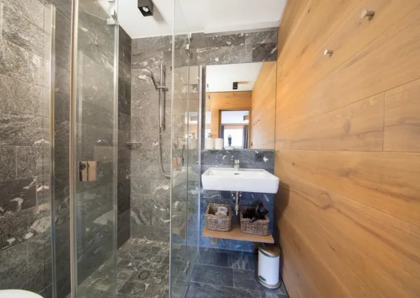 0012 BB Bergblick 14