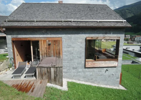 0024 BB Emerald zomer 4