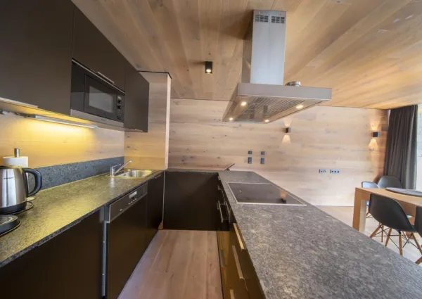 0004 BB Smaragd 4 5 4