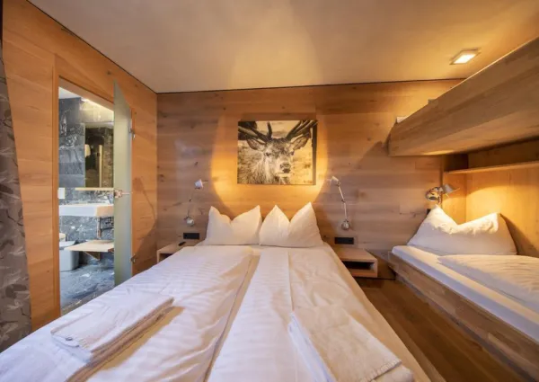 0011 BB Smaragd 4 5 14