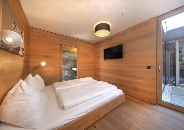 0014 BB Smaragd 4 7 12