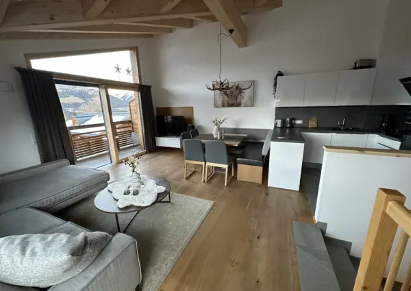 Snowfall Woonkamer doorgang naar trap