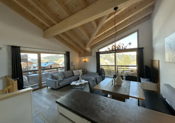 Snowfall doorkijk vanuit keuken