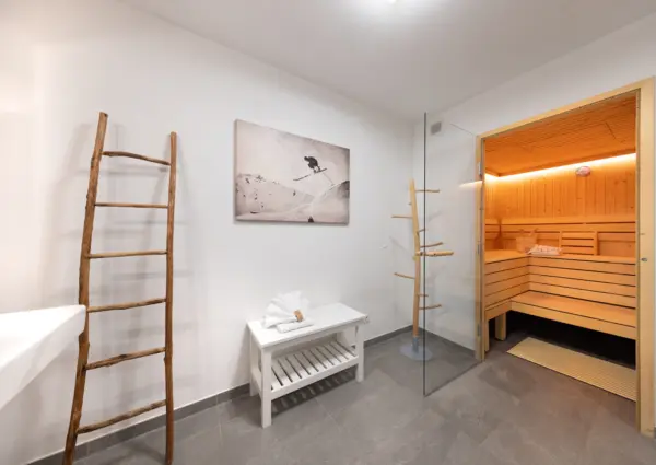 Snowfall badkamer onderverdieping met sauna